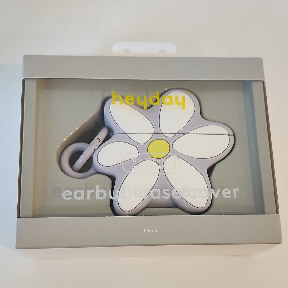 Heyday Lavender and White Flower Earbud Case